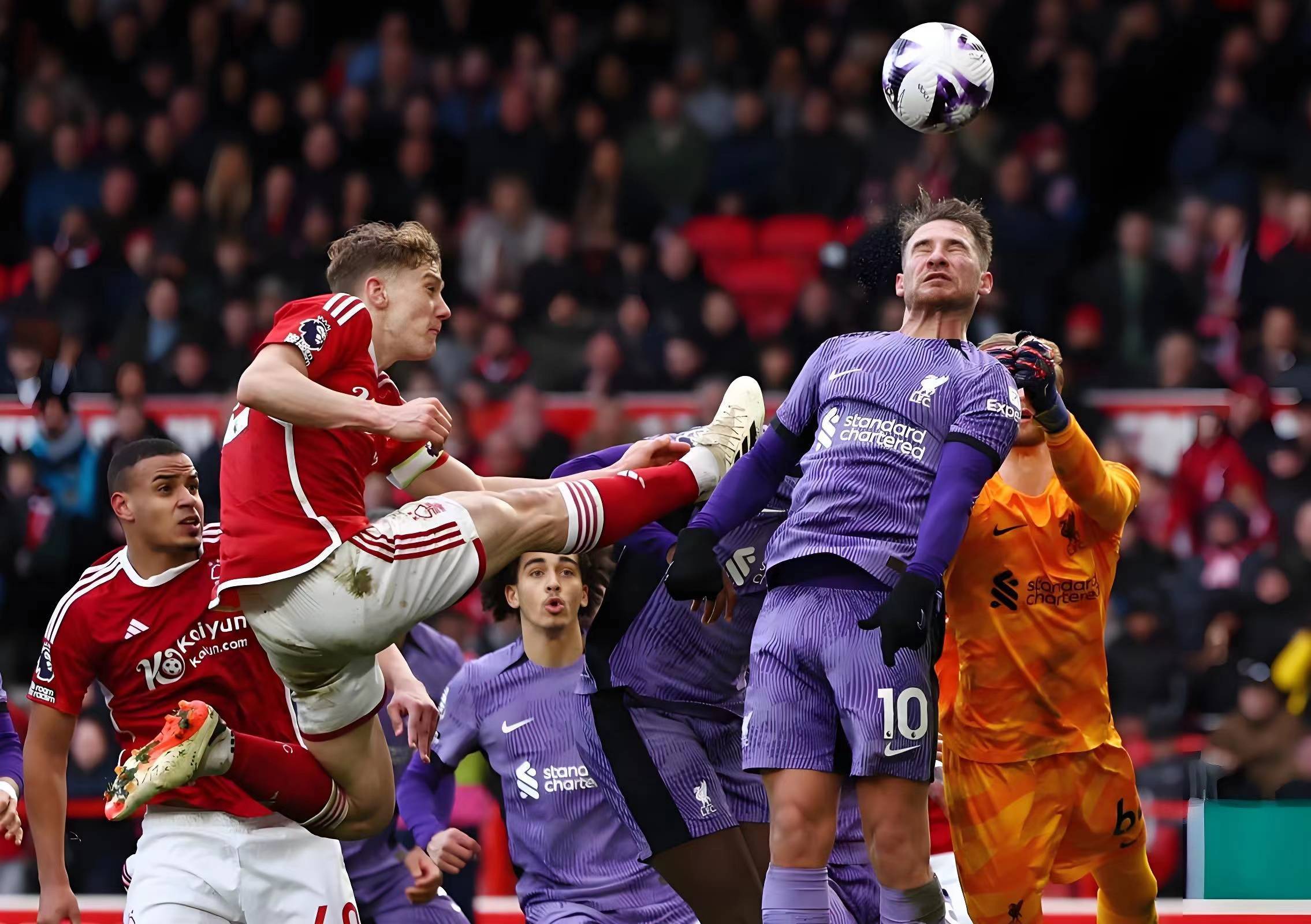 赛前体能课后;布鲁克林篮网造点机会备战英超;赛场秩序良好;心理建设被强调的简单介绍 赛前体能课后;布鲁克林篮网造点机会备战英超;赛场秩序良好;心理建设被强调的简单介绍