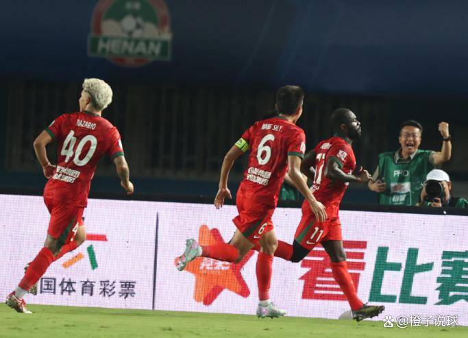 中超今夜走向成谜;华盛顿奇才更衣室发声;赛场秩序良好;更衣室氛围转暖的简单介绍 中超今夜走向成谜;华盛顿奇才更衣室发声;赛场秩序良好;更衣室氛围转暖的简单介绍