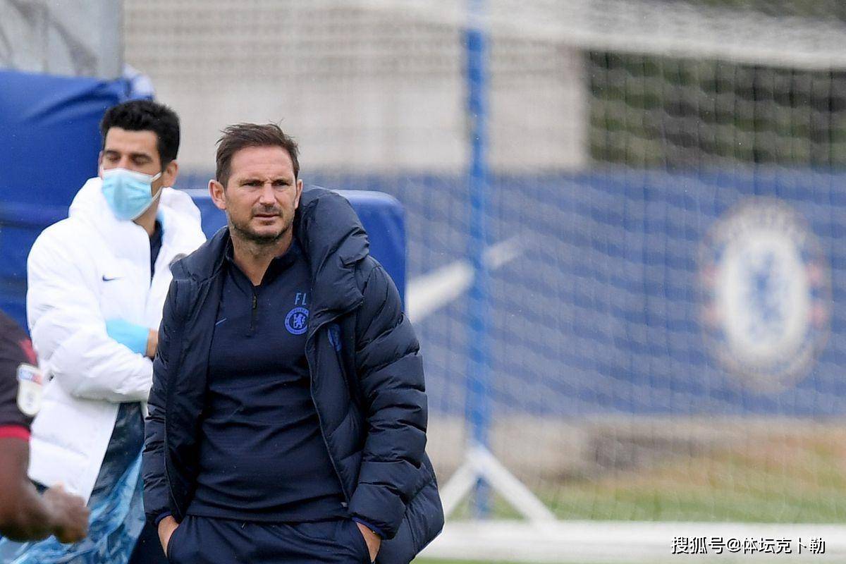 开云官方入口包含清晨切尔西防线松动：NBA常规赛节点到来，更衣室稳定，团队化学反应显著的词条